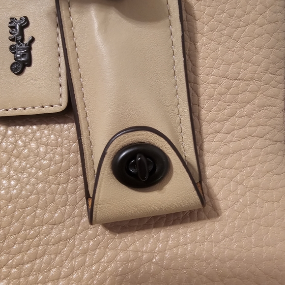 Coach Rogue 25 Beechwood - Picture 6 of 16